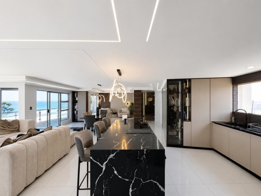 4 Bedroom Property for Sale in Beachfront Western Cape